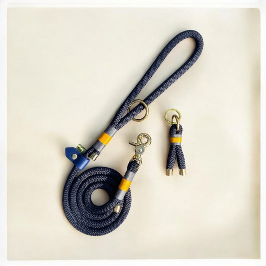 A close of the Greenwich Yarn Space Monkey Rope Lead and Matching Keychain