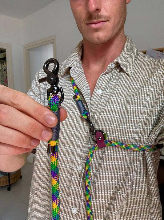 Life Like Charlie’s dog showcasing the Nala Green Summer Edition handsfree dog lead featuring Nala Green rope and premium hardware.