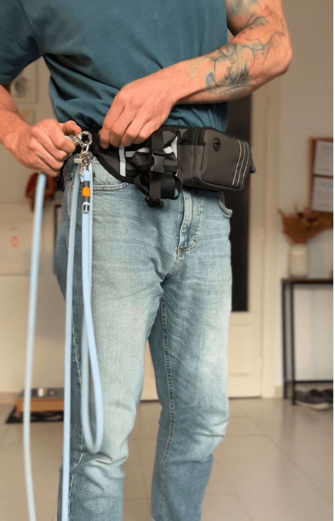 Life Like Charlie’s dog wearing the Monkey Blue Greenwich Yarn handsfree adjustable dog lead, featuring gold BioThane slider and nickel hardware.