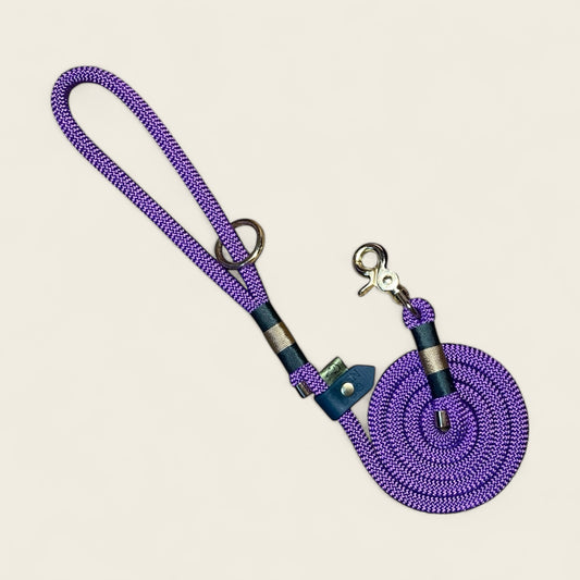 Centre Court classic clip rope dog lead in deep purple with alpine green and tan nano binding, featuring gold hardware, handmade by Green Dog.