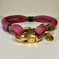 Front view of the greenwich yarn dog collar Bordeaux edition with Maroon rope, olive drab and black bound detail and brass fittings 