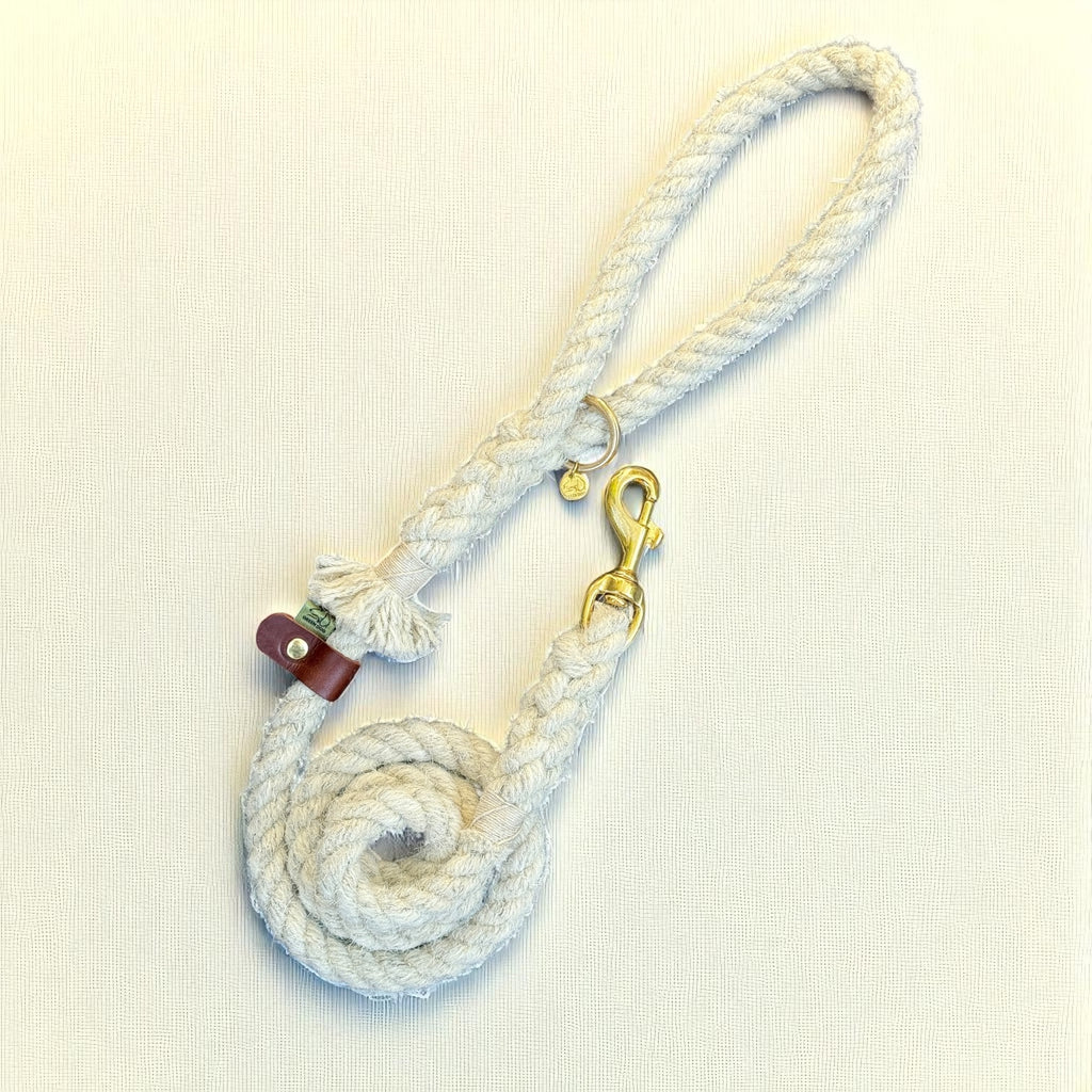 The Swaledale – Handmade British Wool Dog Lead - Green Dog