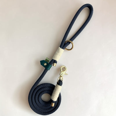 Dingley Hybrid rope dog lead in midnight blue — hunter green BioThane stopper, Dingley wool binding at handle, solid brass clip, Sheep Shed collection, handmade in Oxford by Green Dog